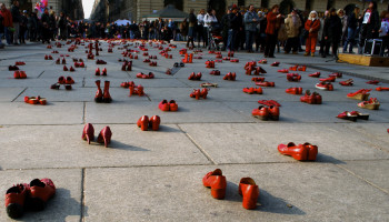 Femminicidio manif scarpe rosse